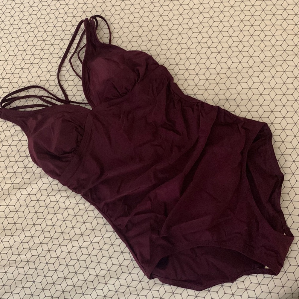 Merona size medium maroon one piece criss cross swimsuit